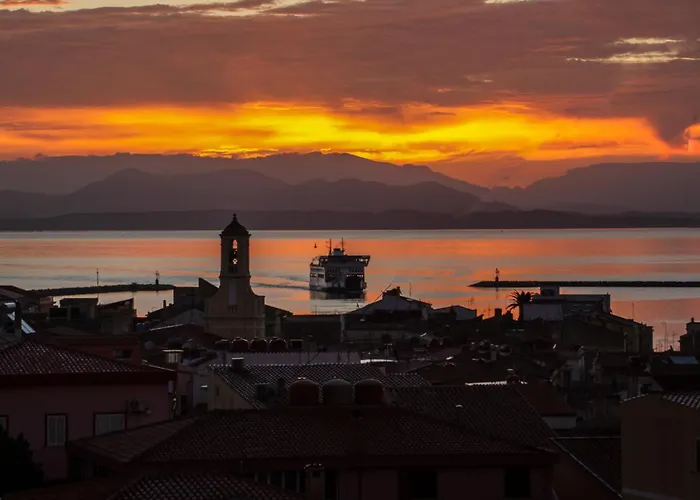 L' Con Vista Hébergement de vacances Carloforte (Isola di San Pietro)